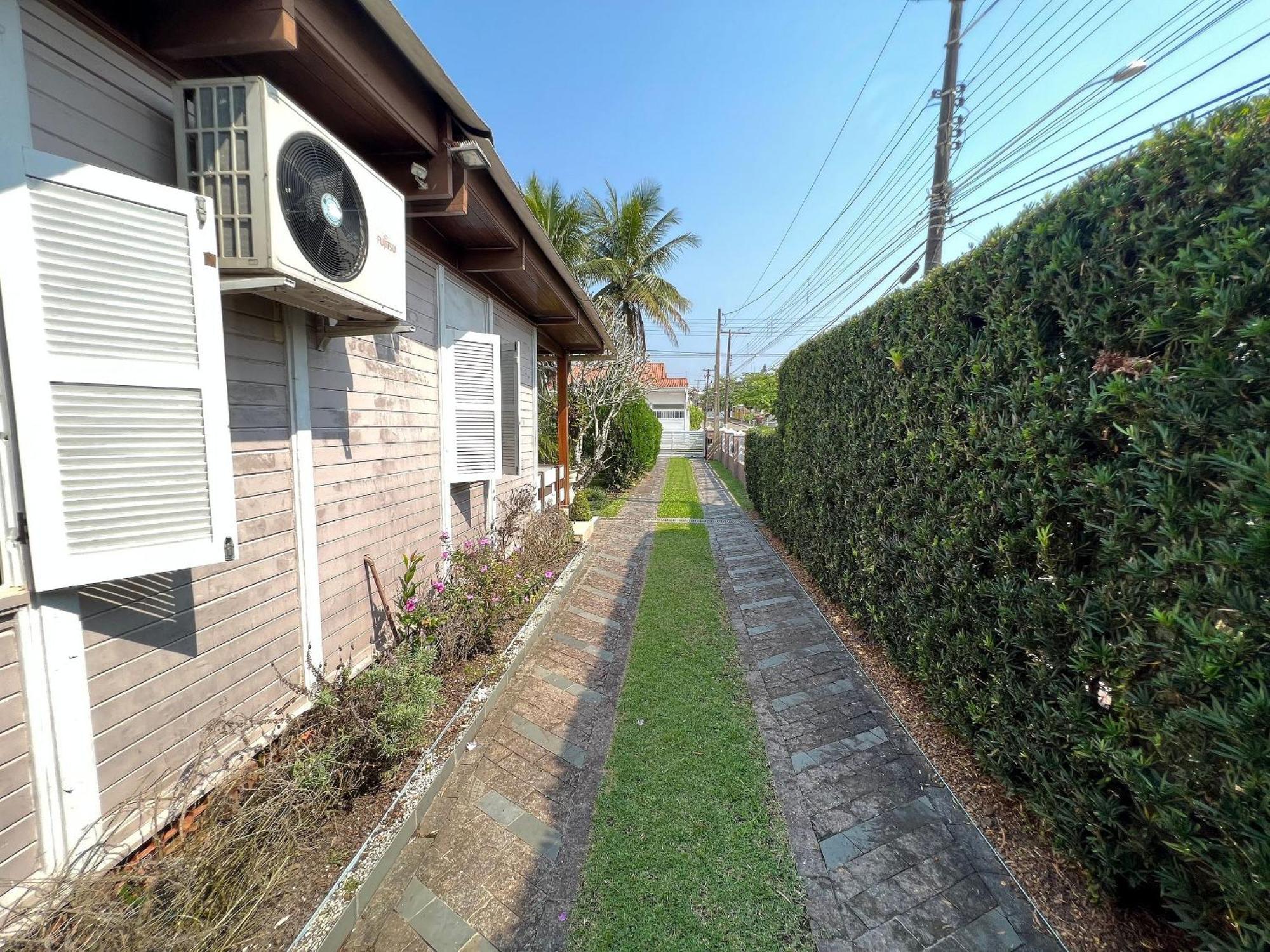 Casa Agradavel Com Piscina, A Poucos Passos Da Praia Peruibe Exterior photo